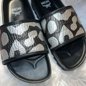 MCM Woman slide size 37